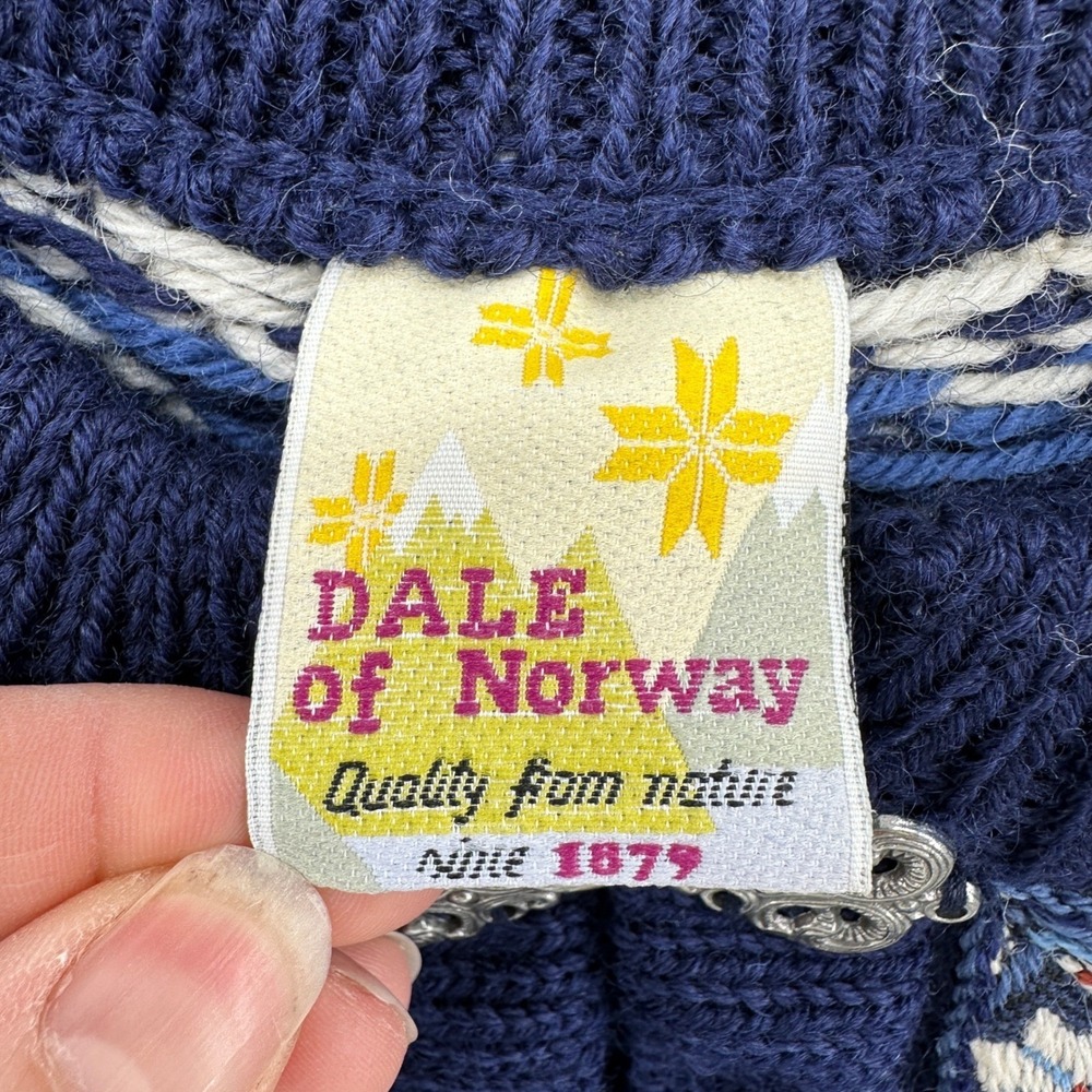 Vintage Norwegian Dale of Norway Style Wool Fair Isle Snowflake Cardigan Size XS - Picture 4 of 9